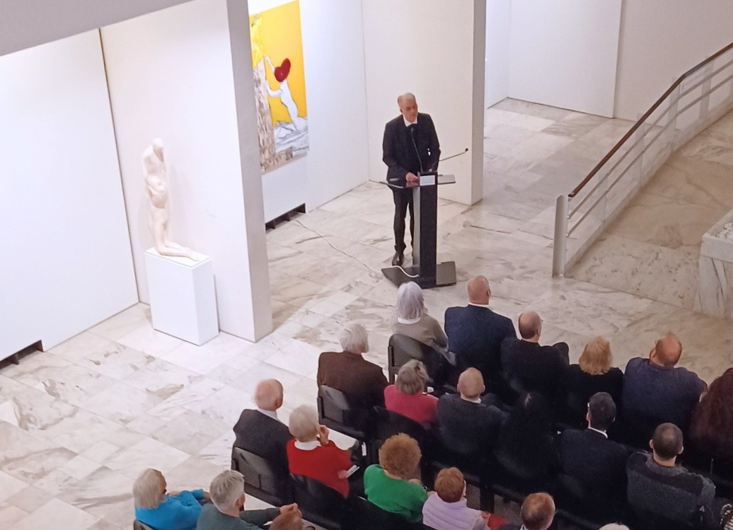 Weihbischof Peters sprach ein Grußwort