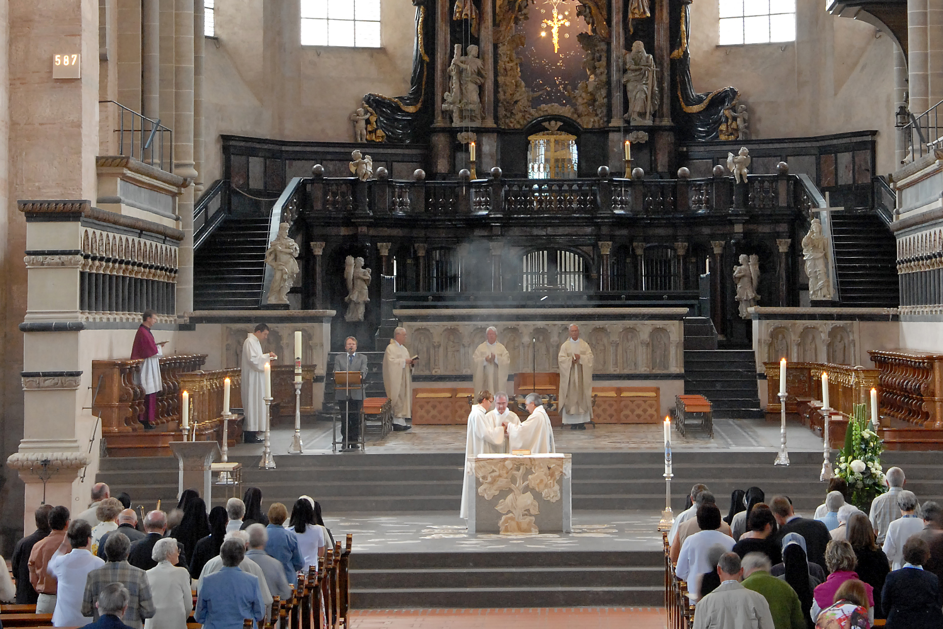 Gottesdienst im Trierer Dom