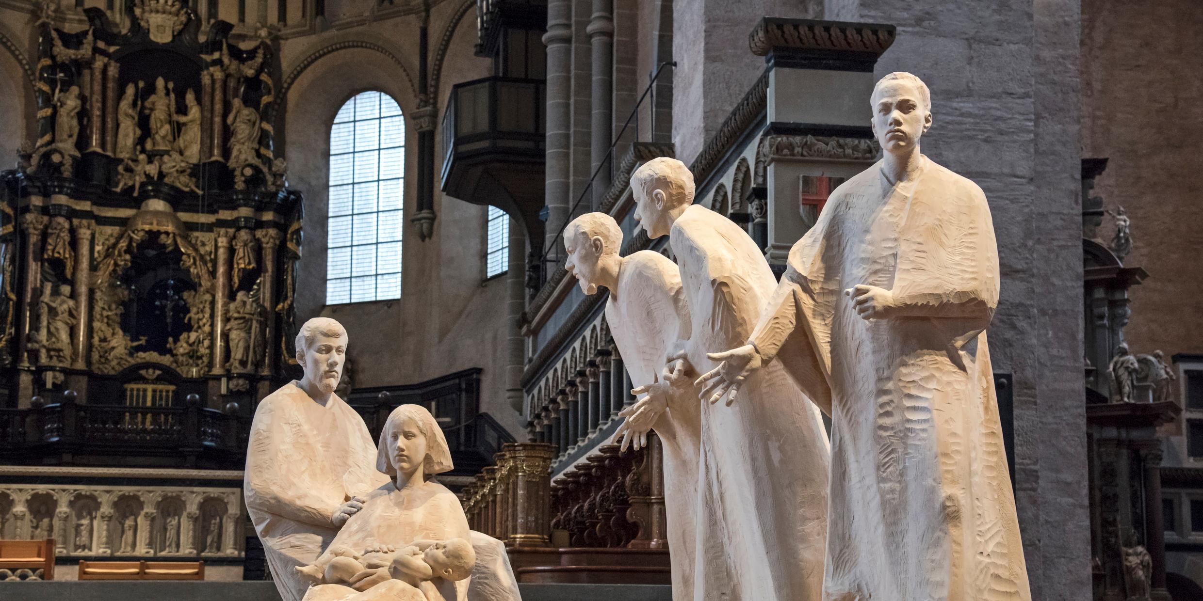 Krippenfiguren aus Holz Maria mit Jesuskind, Josef und den drei heiligen Königen