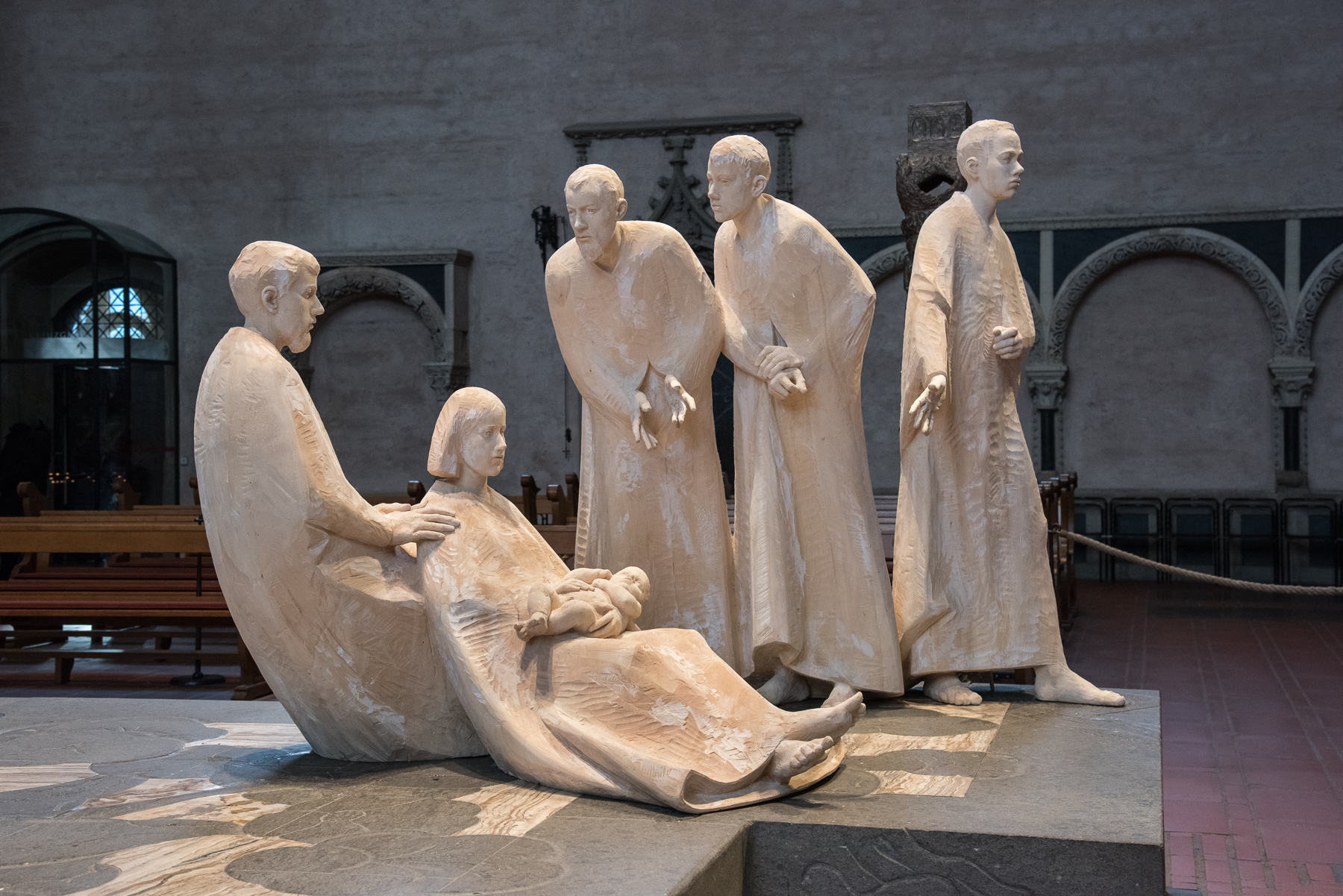 Krippenfiguren aus Holz Maria mit Jesuskind, Josef und den drei heiligen Königen